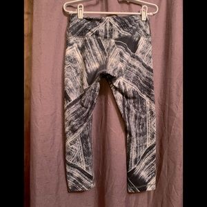 Lululemon Cropped Leggings
